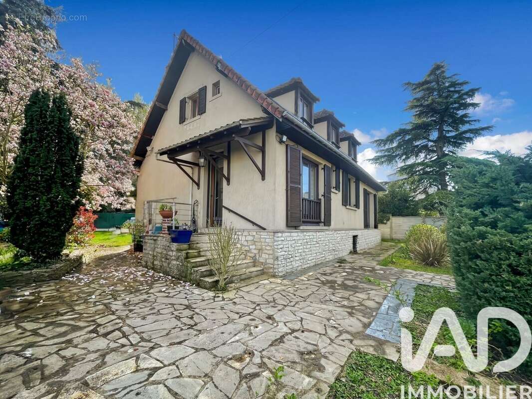 Maison 113 m² à Montfermeil  - photo 4