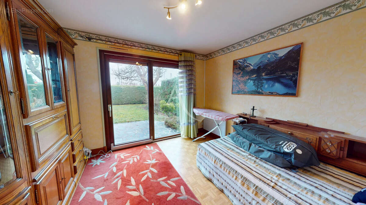 Maison à SAINT-JEAN-DE-BRAYE