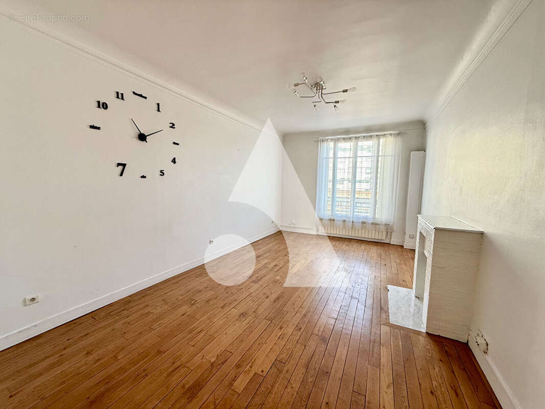 Appartement 3 pièces 80 m² Joinville-le-Pont - Charme de l'ancien - photo 2
