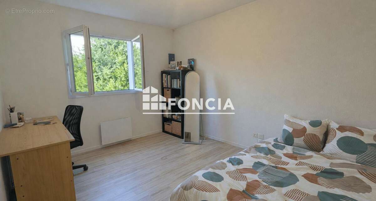 GARIDECH - Maison T4 de 85m² avec jardin et garage - Proche gare et autoroute - 218 500€ - photo 3