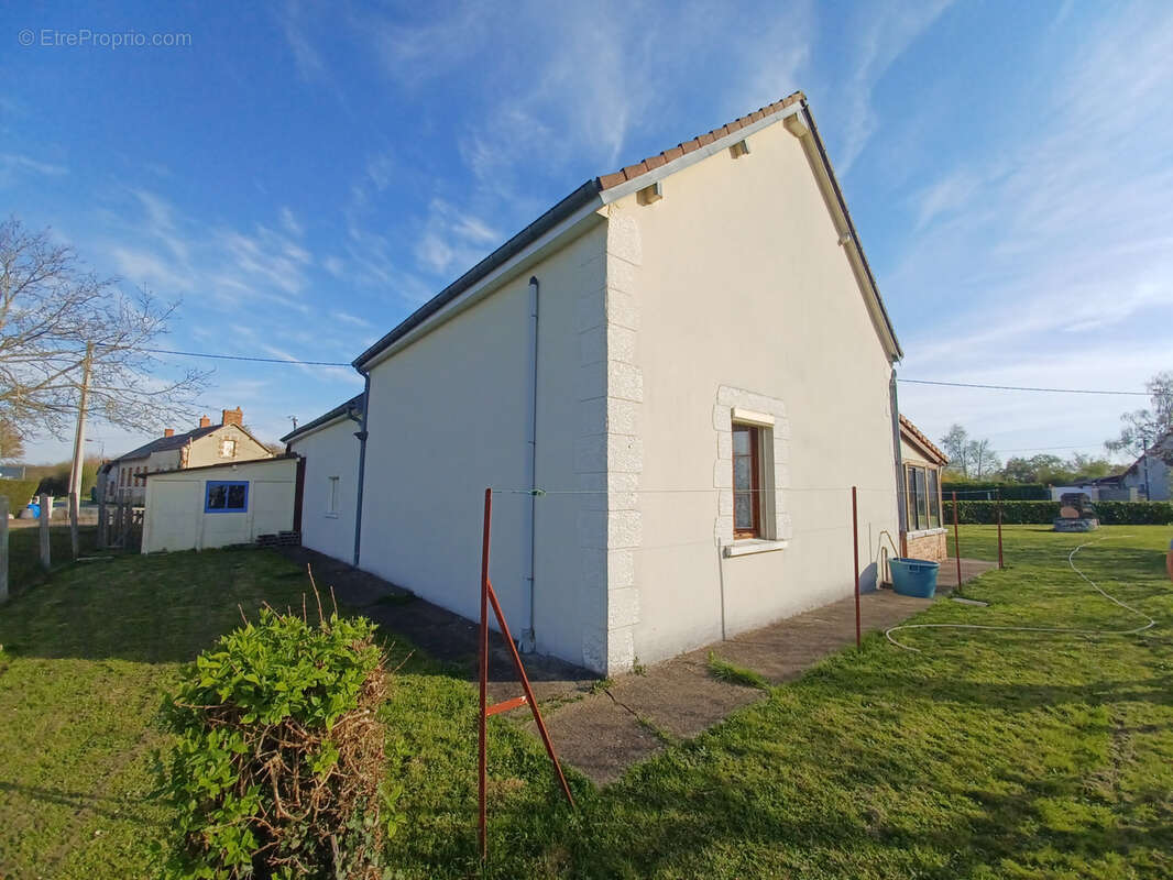 Maison à JUSSY-LE-CHAUDRIER