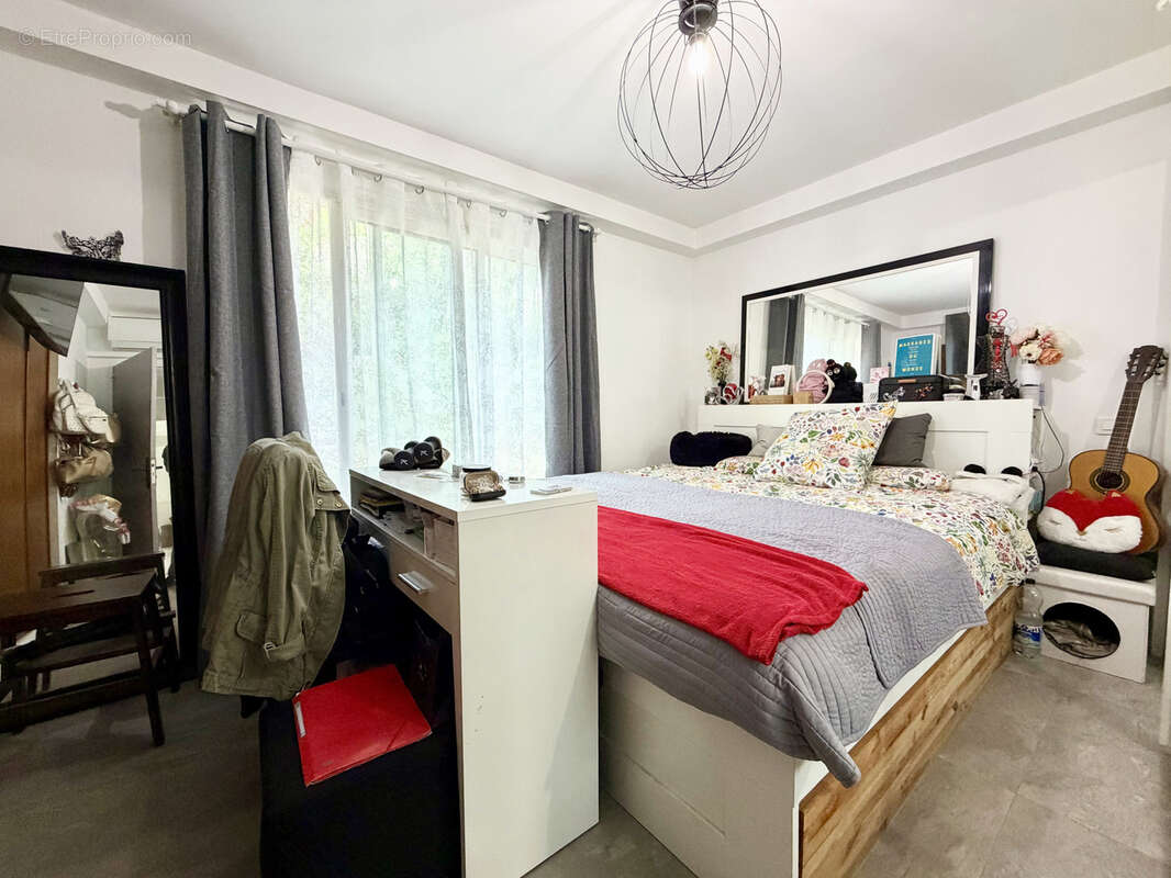 Appartement à ROQUEBRUNE-CAP-MARTIN