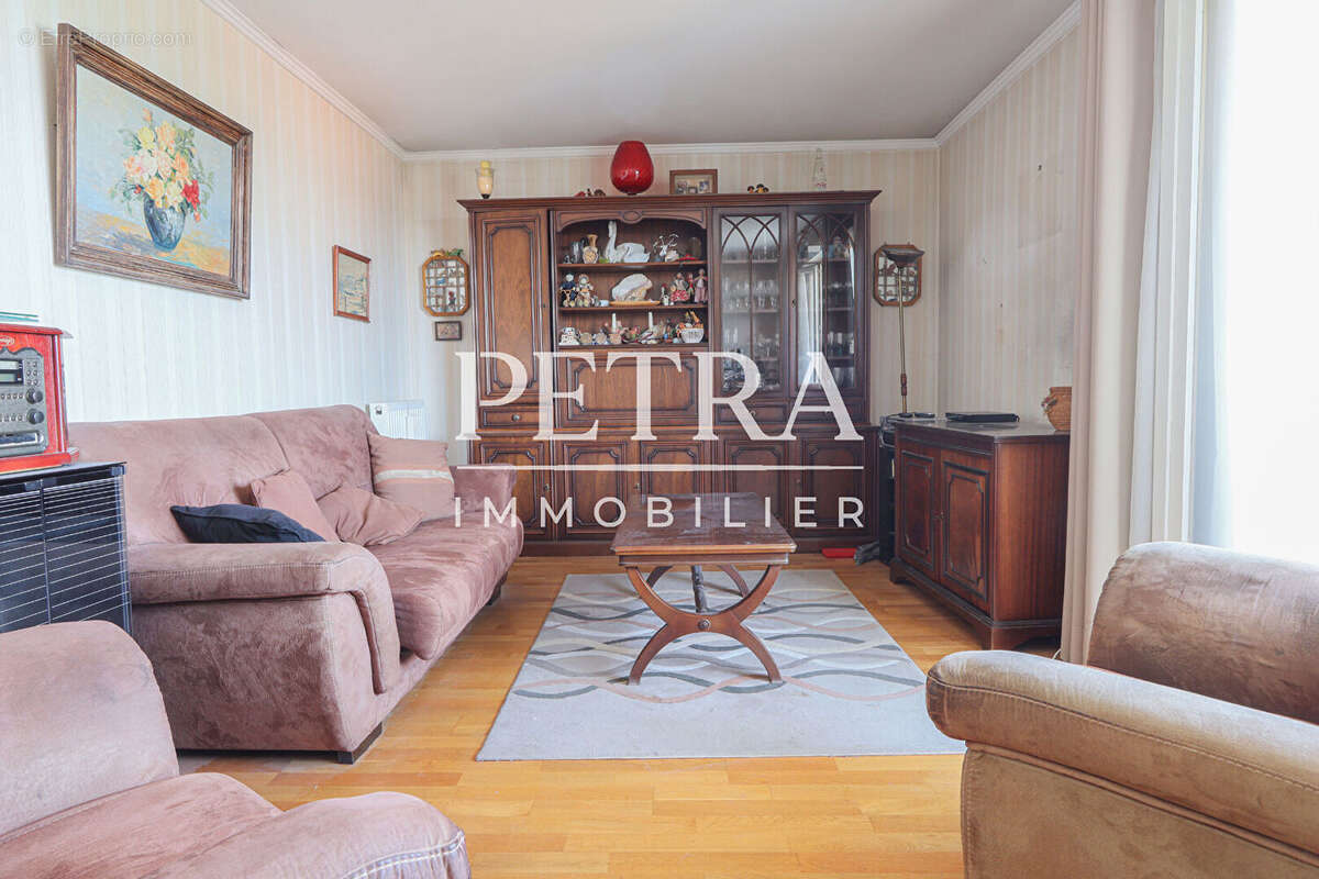 Appartement L'Hay Les Roses 4 pièces 75m2 - Metro 14 avec Box et Cave - photo 2