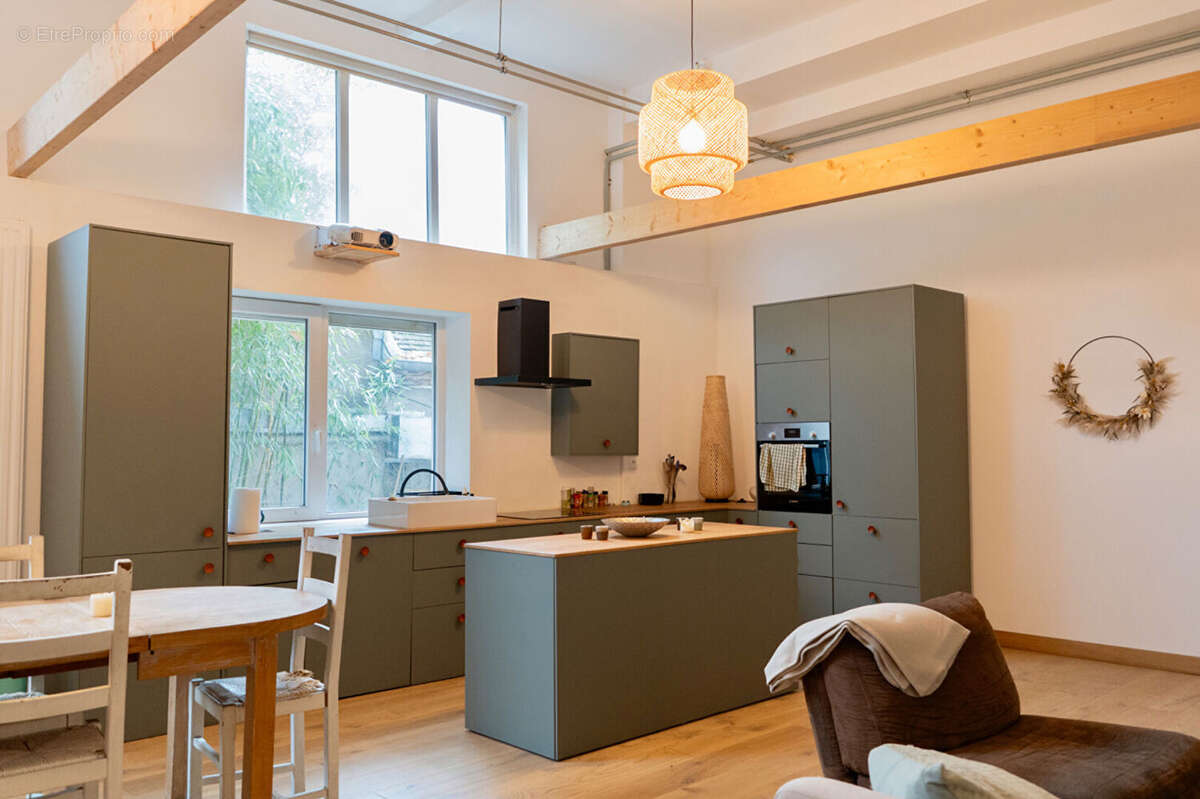 Commerce à BESANCON