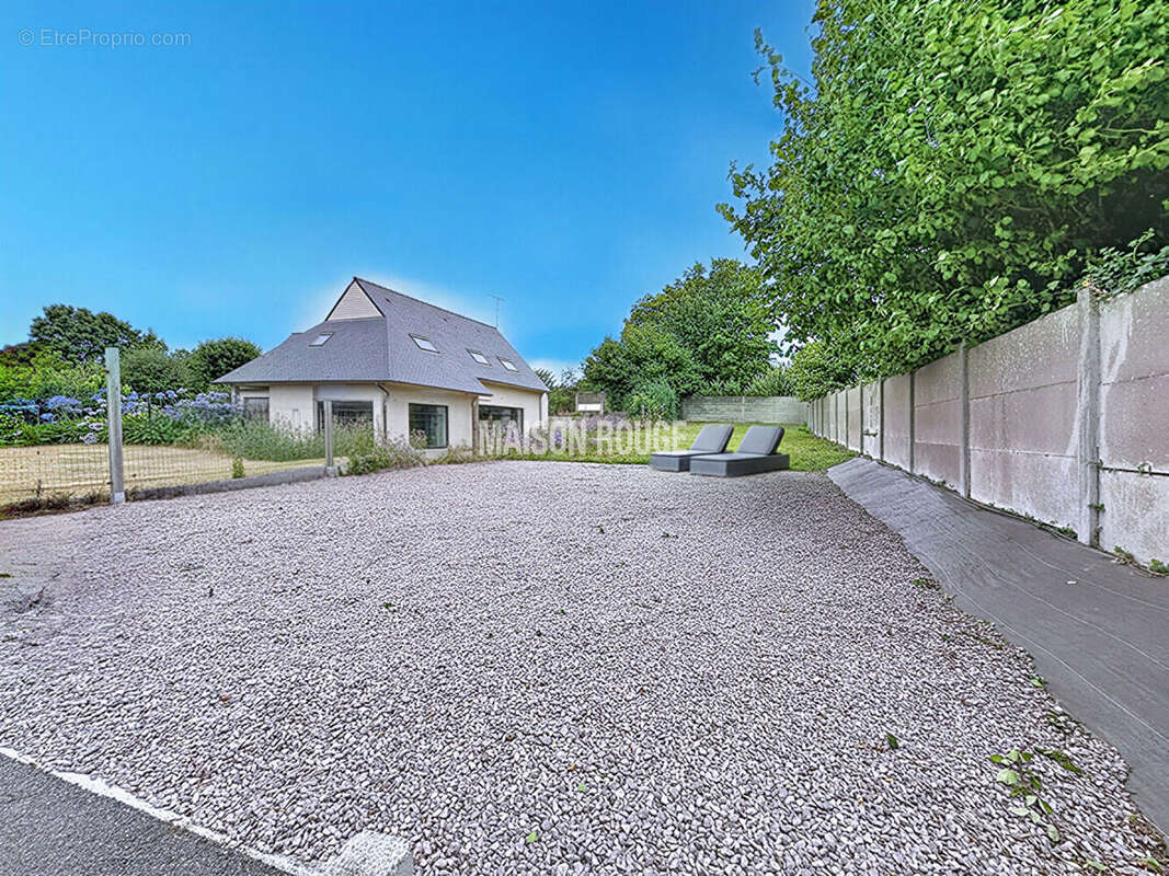 Maison de caractère en pierre - Bourg de Plouézec - Jardin, terrasse et stationnement - photo 13