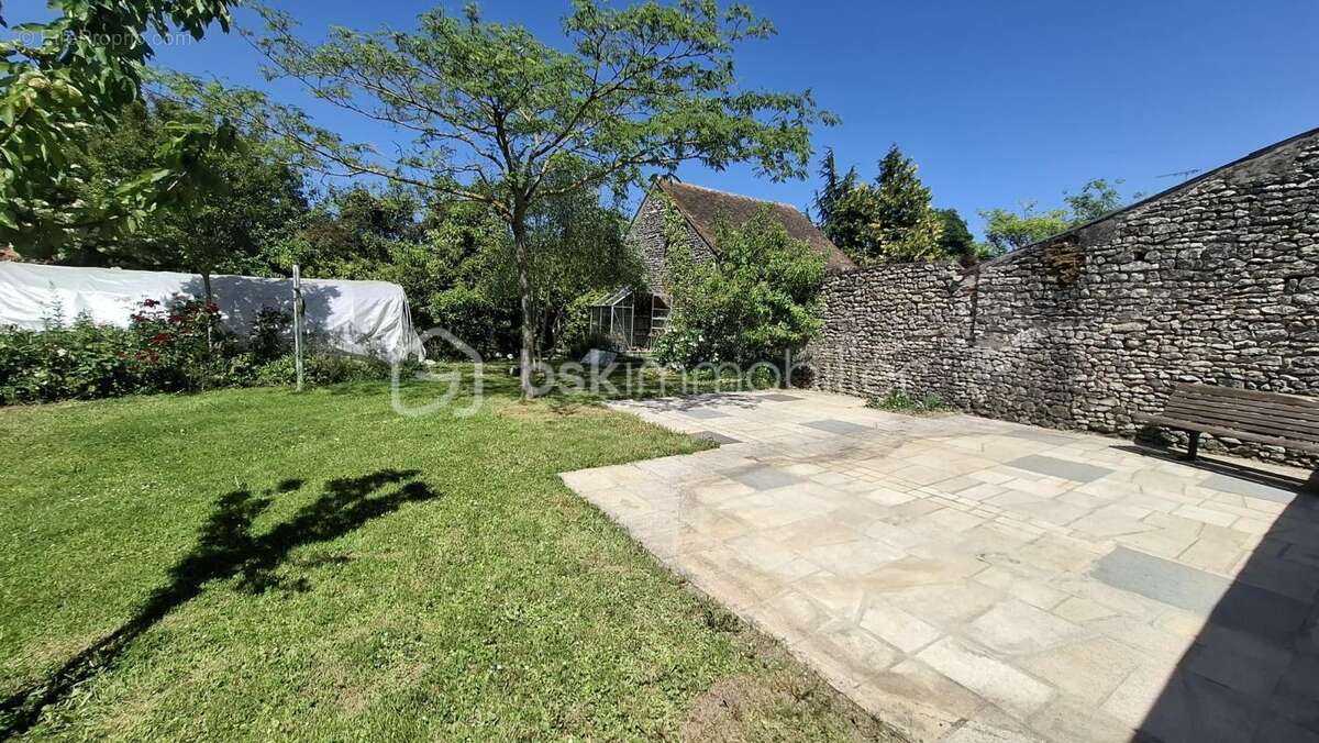Maison à MEREVILLE