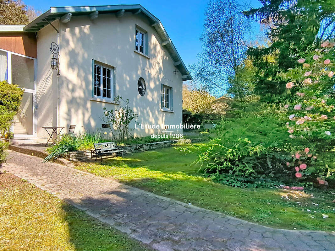 Maison à SATHONAY-CAMP