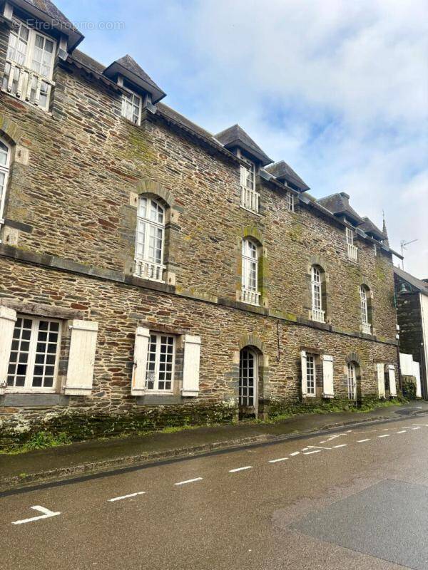 Appartement à MUR-DE-BRETAGNE