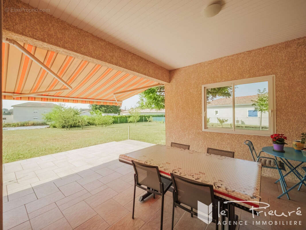 Maison à LESCURE-D&#039;ALBIGEOIS