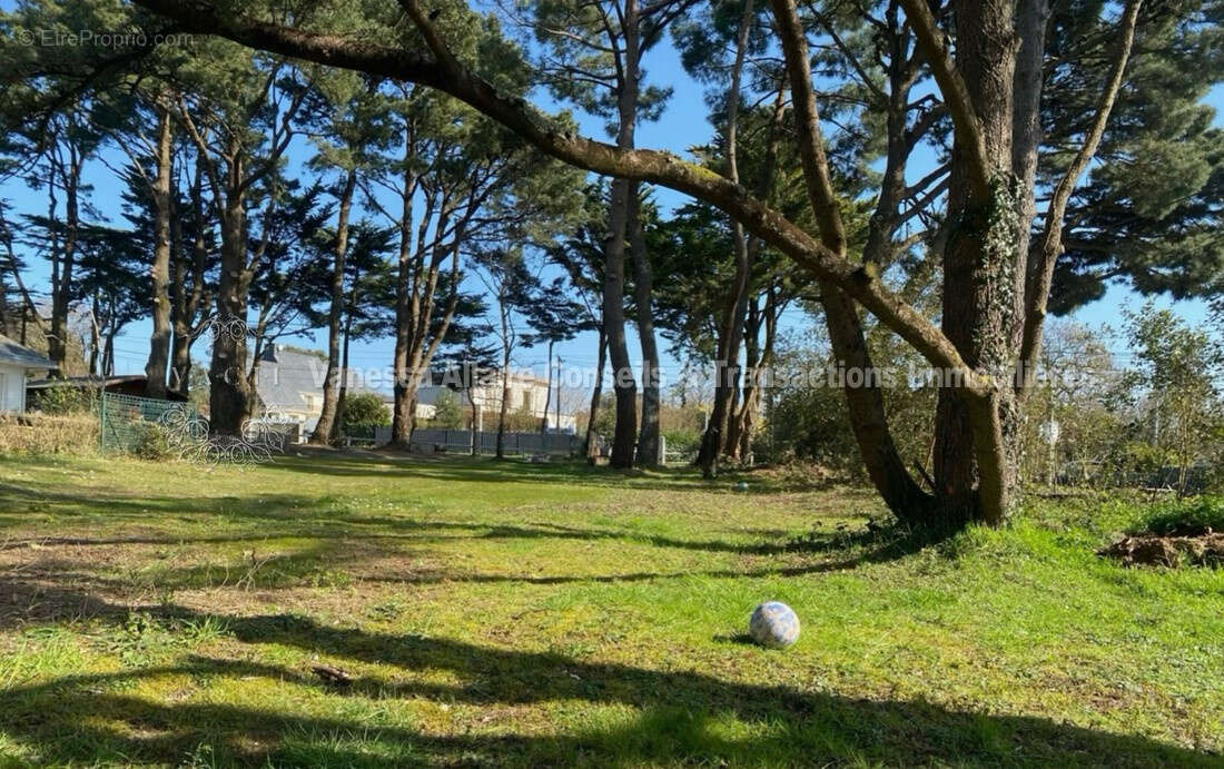Terrain à LA BAULE-ESCOUBLAC
