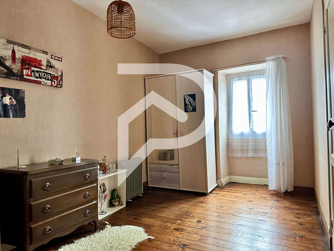 Maison à OLORON-SAINTE-MARIE