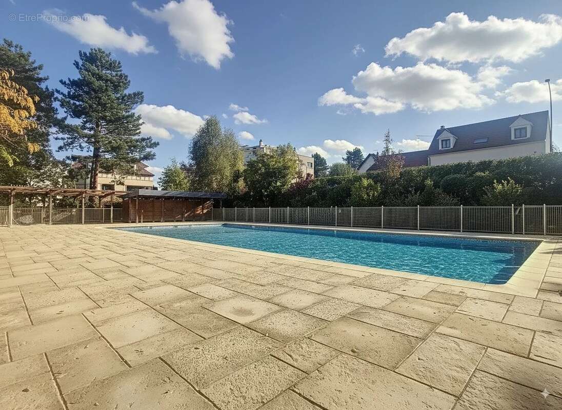 Appartement à GARCHES