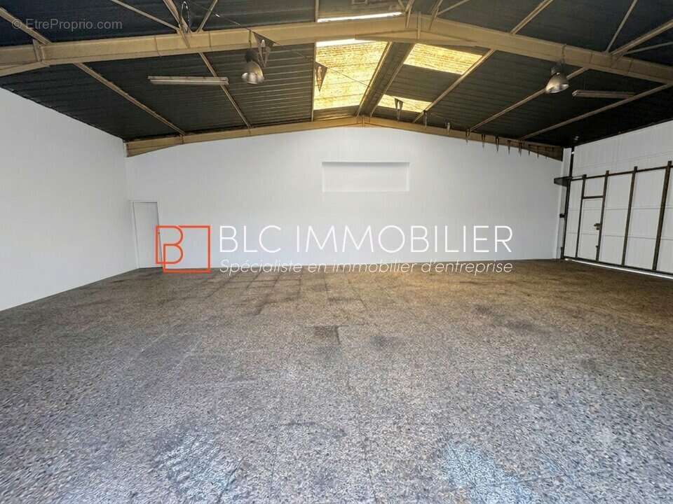234 m² à Aubagne  - photo 2