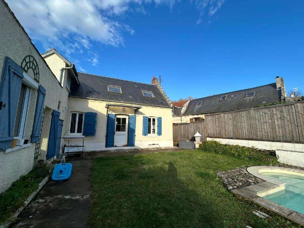 Maison à NOYANT-ET-ACONIN