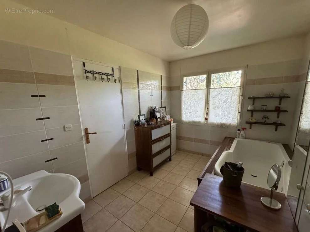 Maison à VILLIERS-SAINT-GEORGES