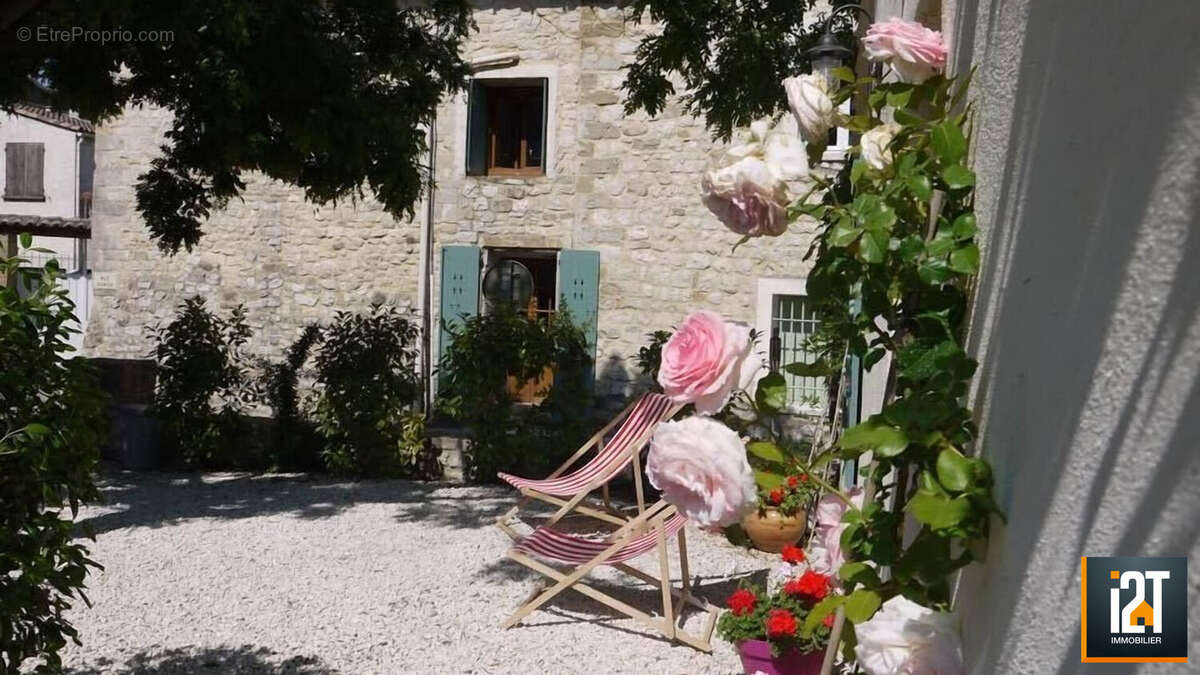 Maison à GARRIGUES-SAINTE-EULALIE