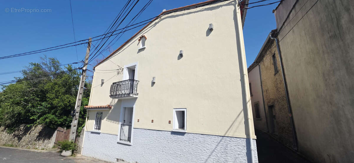 Maison à SAINT-JULIA-DE-BEC