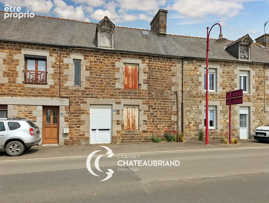 EXCLUSIVITÉ -A VENDRE -Maison 130m² à rénover en plein centre bourg de Marcillé-Raoul - photo 1