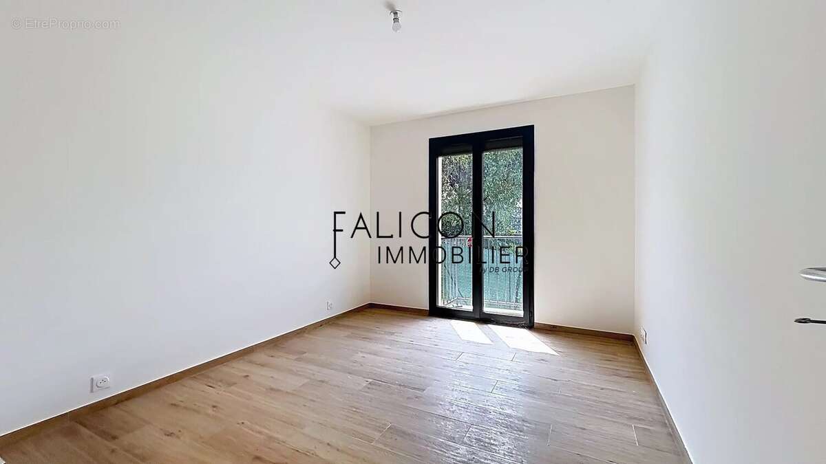 Maison à TOURRETTE-LEVENS