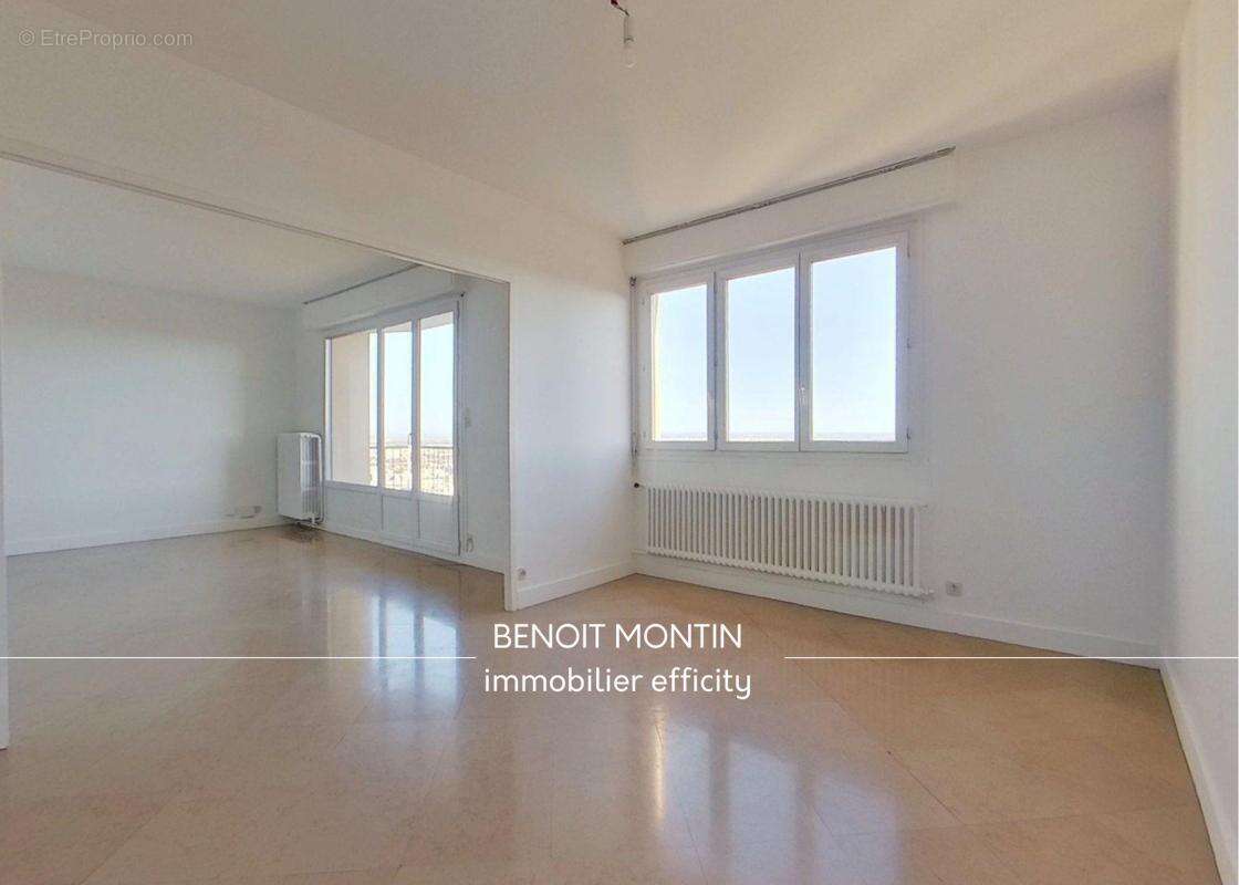 Appartement à SAINTE-FOY-LES-LYON