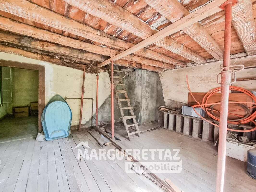 Maison à SAINT-JEOIRE