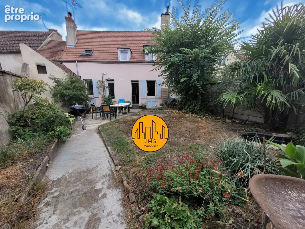 Maison de ville avec jardin . - photo 1