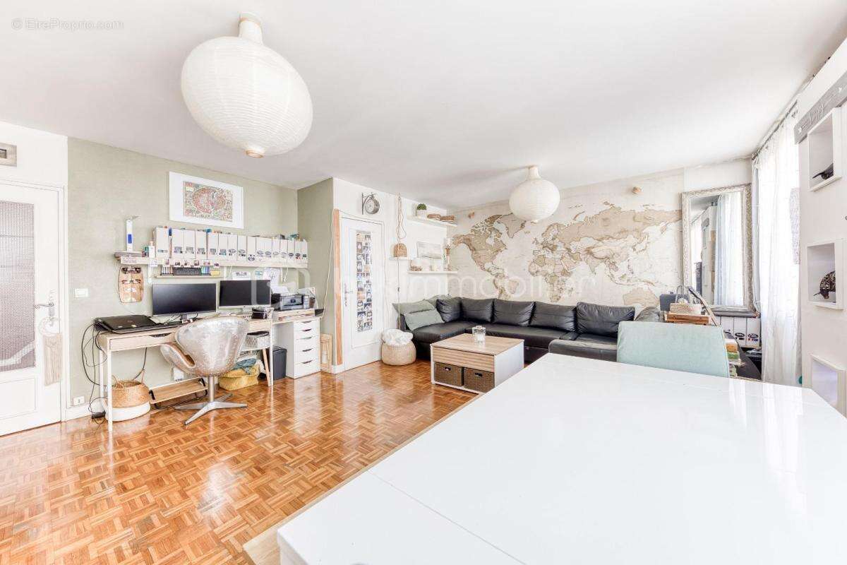 Appartement à PARIS-20E