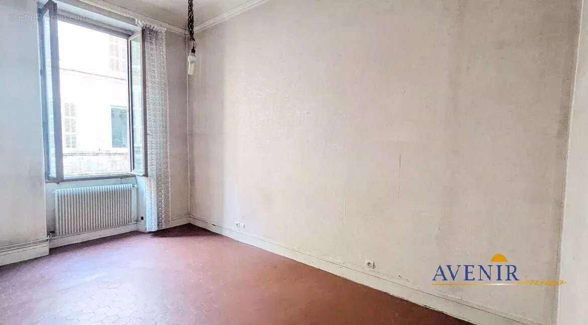 Appartement à MARSEILLE-6E