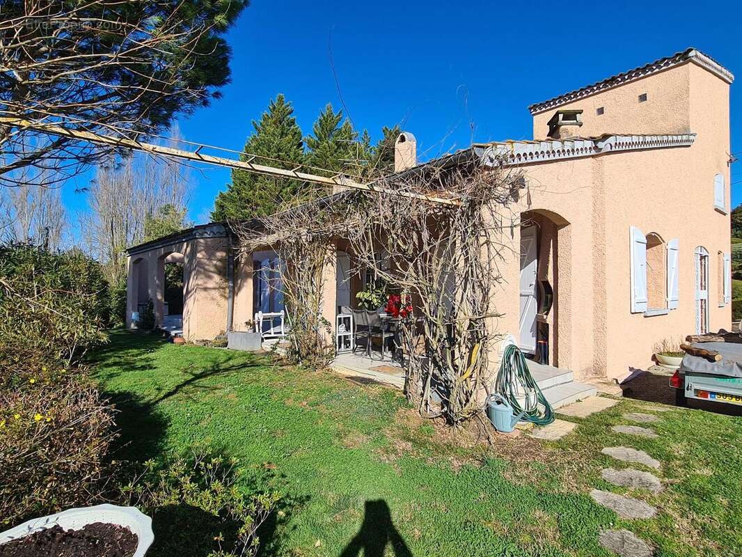   - Maison à MONTASTRUC-LA-CONSEILLERE