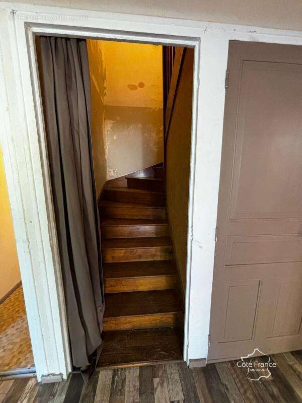 Maison à BAGNAC-SUR-CELE