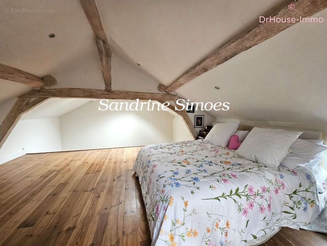 Maison 11 pièces 196 m² à vendre à Adriers (86430) - photo 28