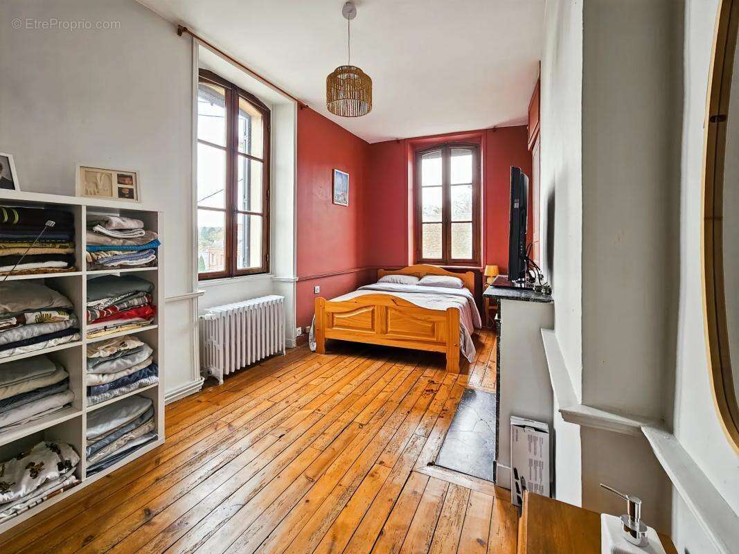 Maison à MILLY-SUR-THERAIN