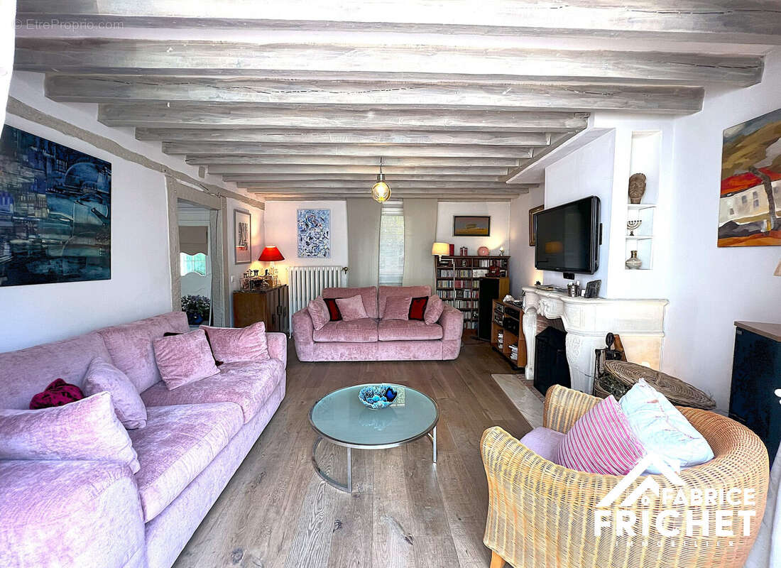 Maison à BONNIERES-SUR-SEINE