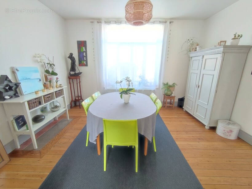 Maison à SAINT-ETIENNE-AU-MONT