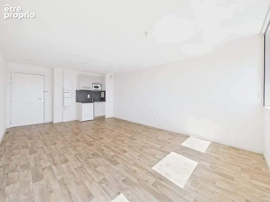 Appartement 2 Pièces Avec Vue Cathédrale - Libre De Toute Occupation - photo 2