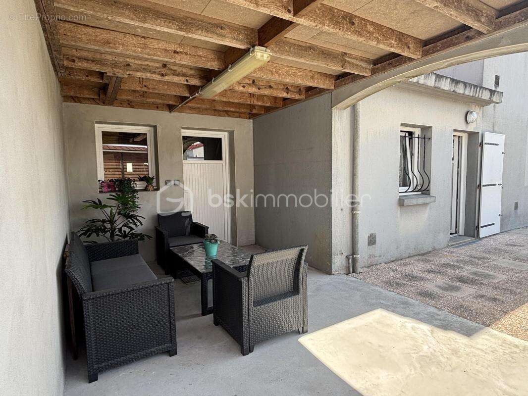 Treize-Septiers – Maison familiale avec beaux volumes et jardin exposé Sud/Ouest - photo 13