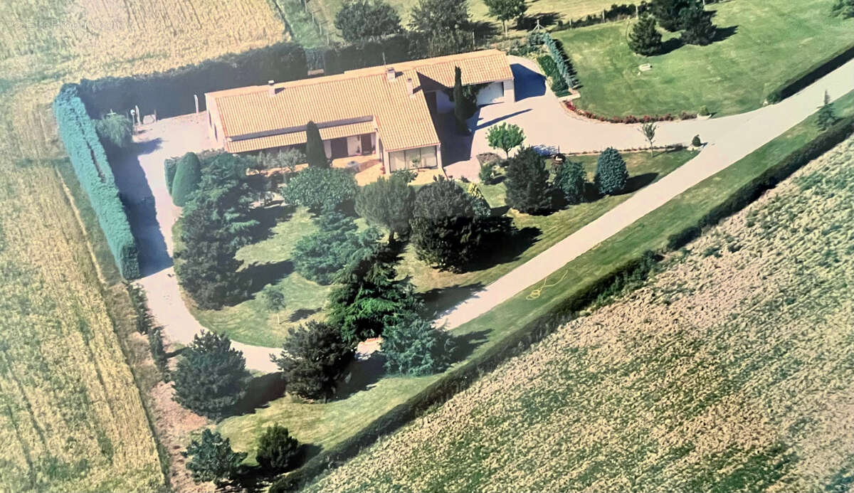 Maison à ALLAN