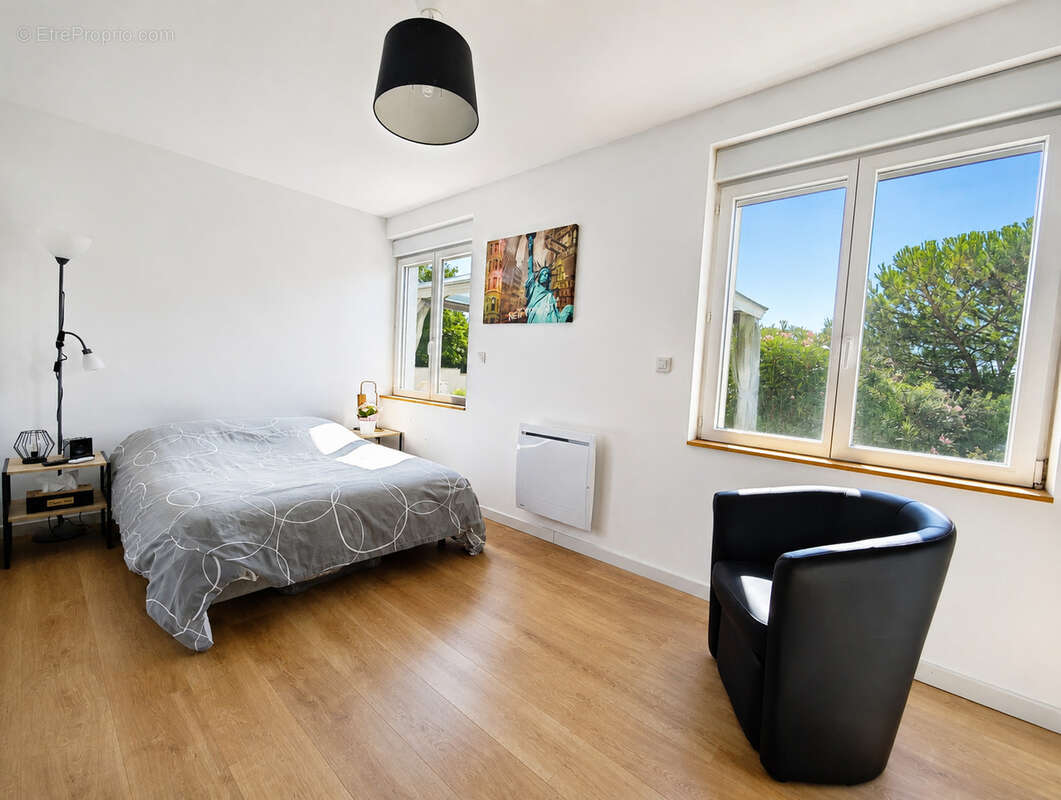 QUARTIER ST CYBARD : Maison 3 chbs avec jardin - photo 7