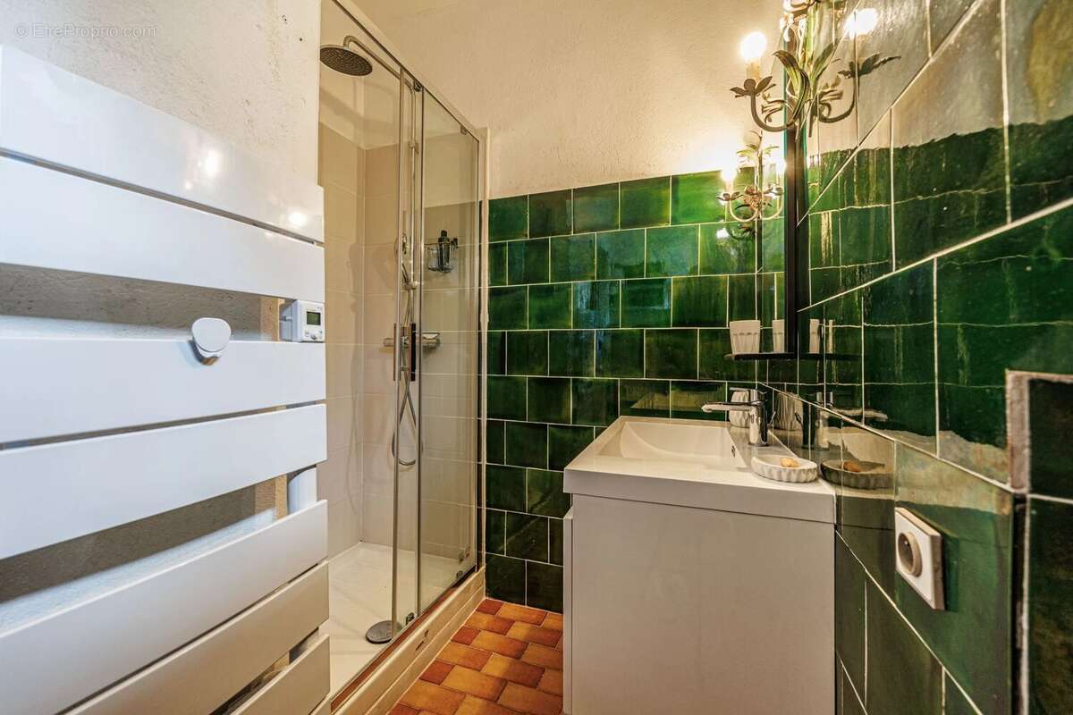 Maison à LE CASTELLET