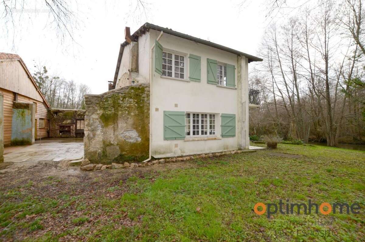 Propriété de 4 chambres au bord de la rivière à vendre - photo 28