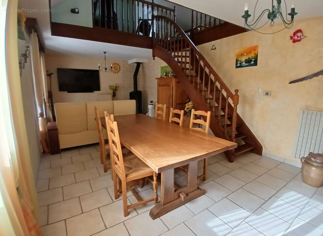 Maison à LA SUZE-SUR-SARTHE