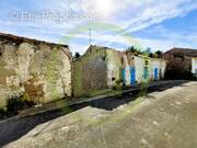 Maison à SAINT-THOMAS-DE-CONAC