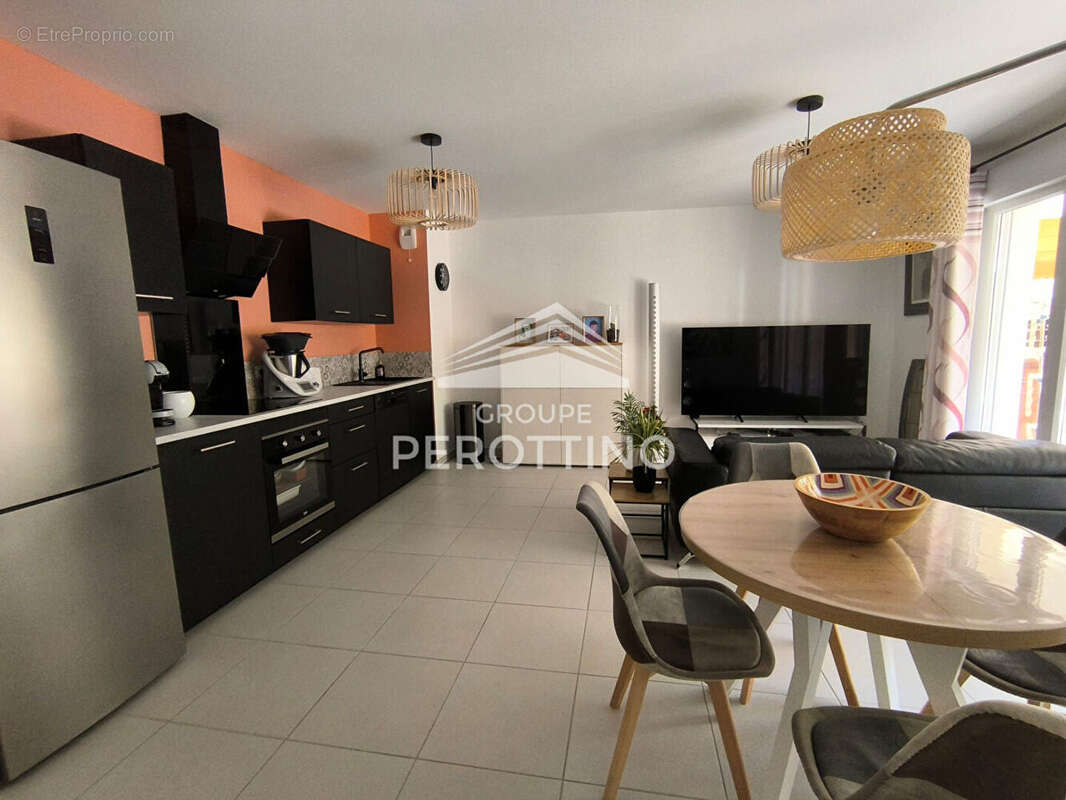 Appartement à PEYNIER