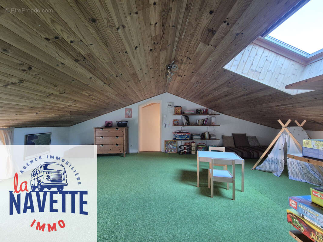 Maison à VEYRE-MONTON