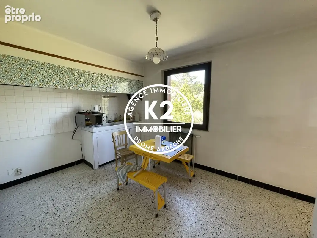 Maison 6 pièces 147 m² à vendre à Rochemaure (07400) - photo 6