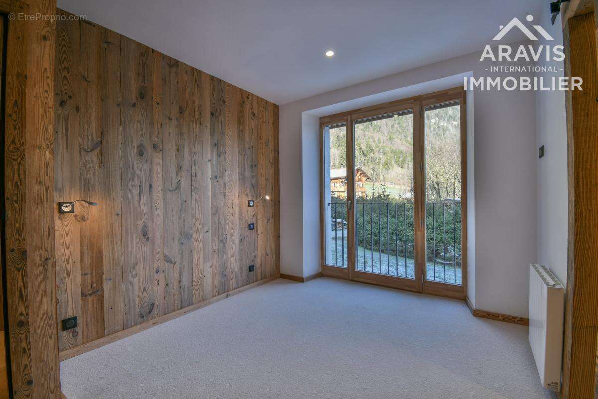 Appartement à LE PETIT-BORNAND-LES-GLIERES