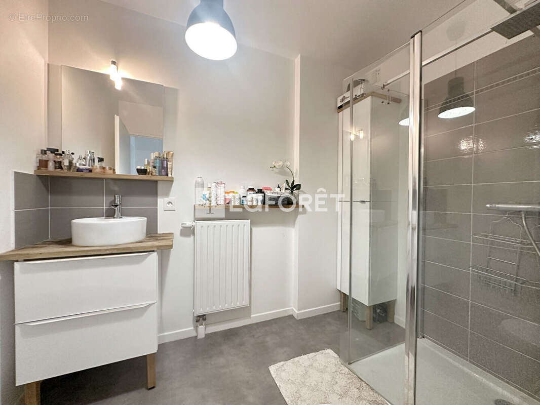 Appartement à ATHIS-MONS