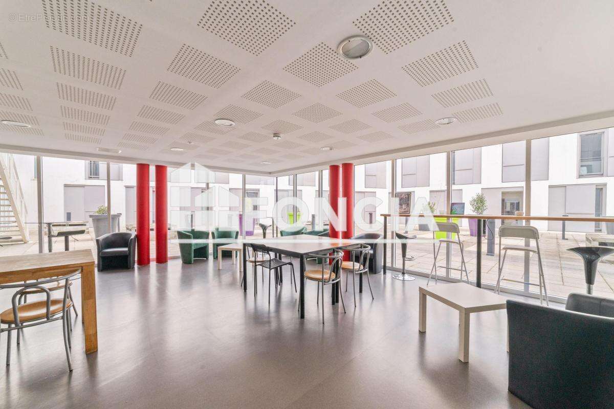 Vente - Appartement en résidence services - Studio - 18,37 m² - - photo 10