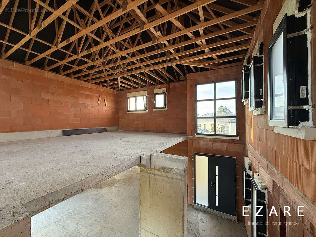 Maison à VAROIS-ET-CHAIGNOT