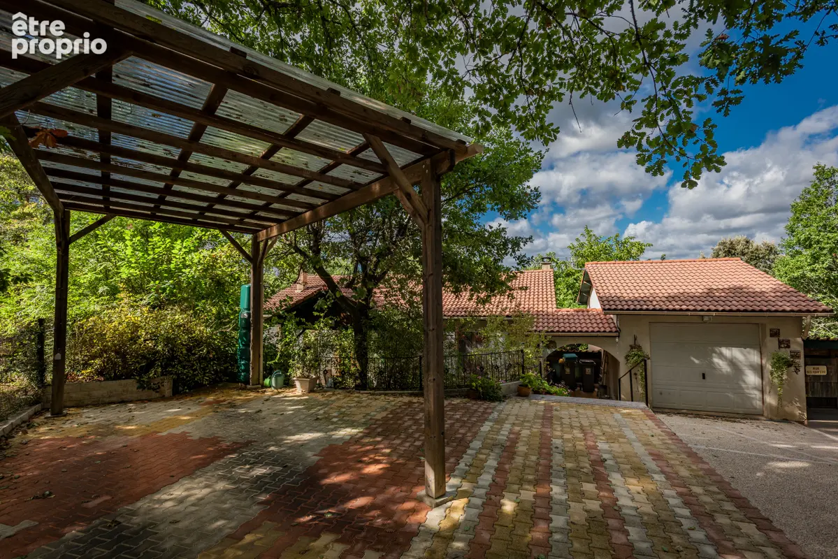 Maison plein de charme ,11pièce(s) 156 m2, 2 logements, garage et piscine - photo 14